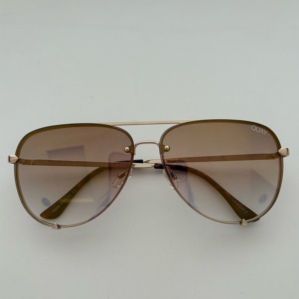 Quay “High Key Rimless” gold sunglasses